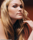 Julia Stiles : julia_stiles_1280915042.jpg