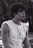 Julian Serrano : julian-serrano-1428190201.jpg