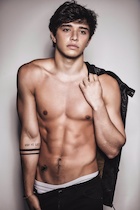 Julian Serrano : julian-serrano-1474859521.jpg