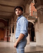 Julian Serrano : julian-serrano-1554937382.jpg