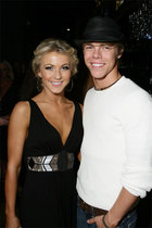 Julianne Hough : TI4U_u1281540723.jpg