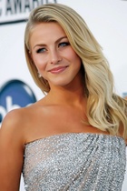 Julianne Hough : julianne-hough-1428865283.jpg