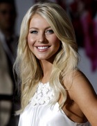 Julianne Hough : juliannehough_1289954522.jpg