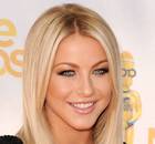 Julianne Hough : juliannehough_1290021440.jpg