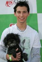 Justin Berfield : TI4U_u1146495219.jpg