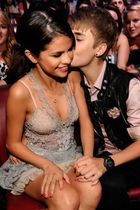 Justin Bieber : TI4U1397144049.jpg