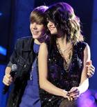 Justin Bieber : TI4U_u1271587851.jpg