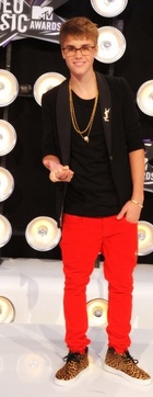 Justin Bieber : justin-bieber-1314641113.jpg