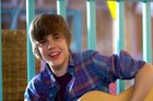 Justin Bieber : justin-bieber-1323175951.jpg