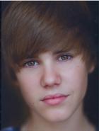 Justin Bieber : justin-bieber-1325623018.jpg