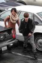 Justin Bieber : justin-bieber-1329422930.jpg