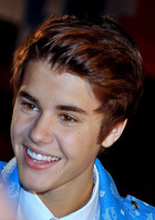 Justin Bieber : justin-bieber-1332178613.jpg