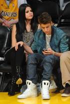 Justin Bieber : justin-bieber-1334880135.jpg