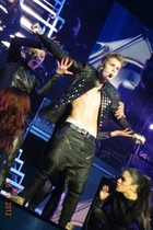 Justin Bieber : justin-bieber-1350464290.jpg