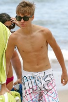 Justin Bieber : justin-bieber-1365282558.jpg