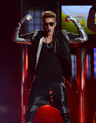 Justin Bieber : justin-bieber-1369063518.jpg