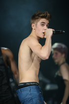 Justin Bieber : justin-bieber-1372879251.jpg