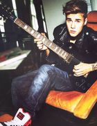 Justin Bieber : justin-bieber-1375460044.jpg