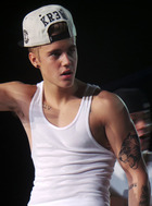 Justin Bieber : justin-bieber-1380581372.jpg