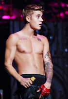 Justin Bieber : justin-bieber-1380678917.jpg