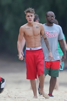 Justin Bieber : justin-bieber-1385100289.jpg