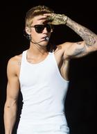 Justin Bieber : justin-bieber-1385923617.jpg