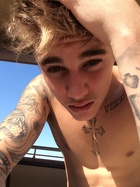 Justin Bieber : justin-bieber-1405310393.jpg