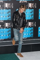 Justin Bieber : justin-bieber-1441071301.jpg