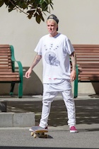 Justin Bieber : justin-bieber-1443386161.jpg