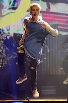 Justin Bieber : justin-bieber-1447067521.jpg