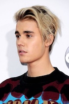 Justin Bieber : justin-bieber-1448281801.jpg