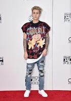 Justin Bieber : justin-bieber-1448295841.jpg