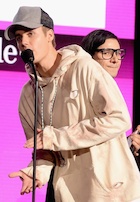 Justin Bieber : justin-bieber-1448317081.jpg