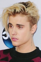 Justin Bieber : justin-bieber-1448746321.jpg