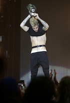 Justin Bieber : justin-bieber-1449527041.jpg