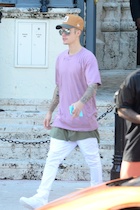 Justin Bieber : justin-bieber-1449748441.jpg