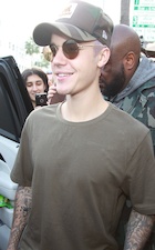 Justin Bieber : justin-bieber-1453132441.jpg