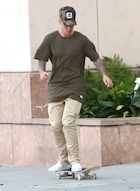 Justin Bieber : justin-bieber-1453134241.jpg