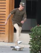 Justin Bieber : justin-bieber-1453138561.jpg