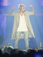 Justin Bieber : justin-bieber-1457823961.jpg