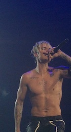 Justin Bieber : justin-bieber-1461435121.jpg