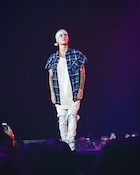 Justin Bieber : justin-bieber-1466481241.jpg