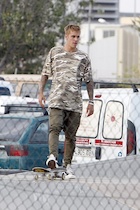 Justin Bieber : justin-bieber-1473887521.jpg