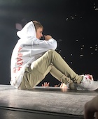 Justin Bieber : justin-bieber-1480474441.jpg