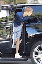 Justin Bieber : justin-bieber-1480914361.jpg