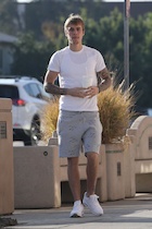 Justin Bieber : justin-bieber-1480992121.jpg