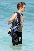 Justin Bieber : justin-bieber-1482881041.jpg