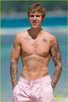 Justin Bieber : justin-bieber-1482944761.jpg