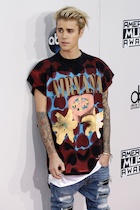 Justin Bieber : justin-bieber-1512790167.jpg