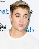Justin Bieber : justin-bieber-1577040627.jpg